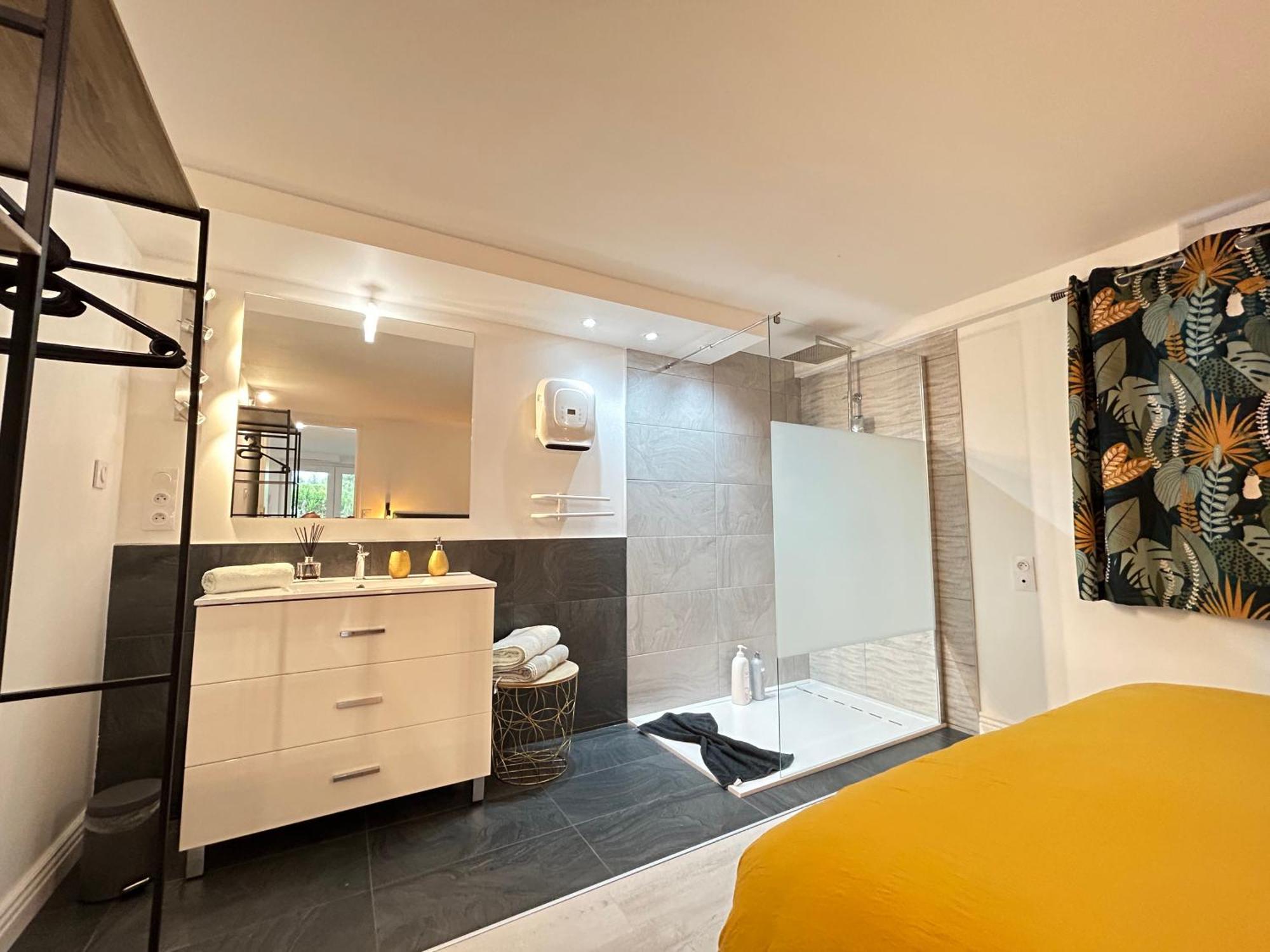 Appart-One Terrasse Jacuzzi Parking Carcassonne Luaran gambar